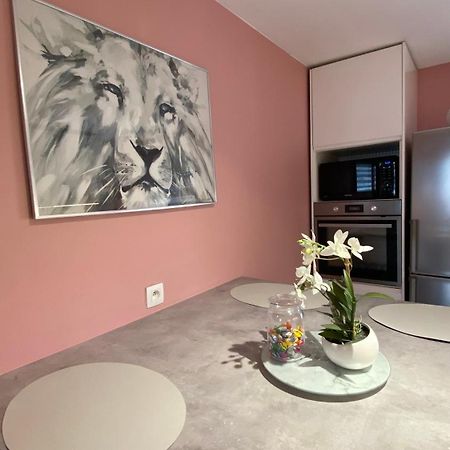 Next2Airport - Appartement House Of Lions Рансар Экстерьер фото